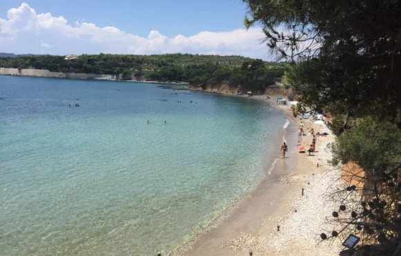 Agios Aimilianos (epavlis) beach