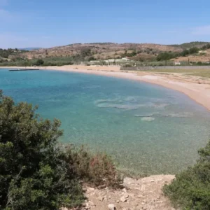 Amanzoe Beach Παραλία (2,3χλμ)